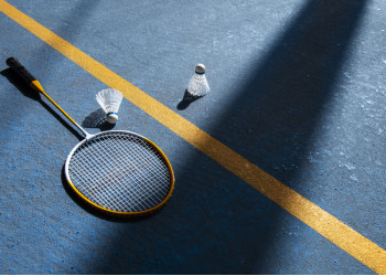 羽你同行，全力一拍！